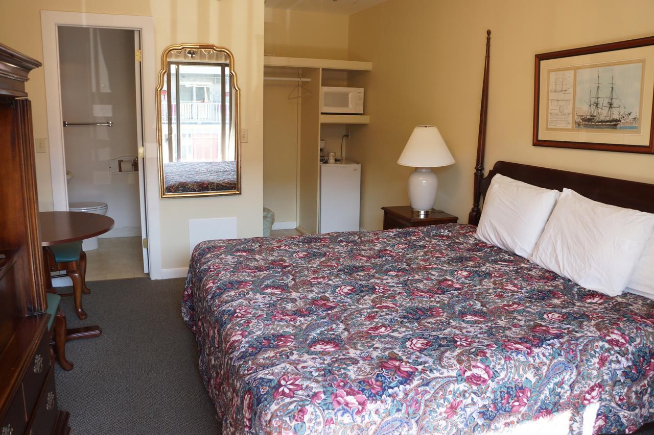 Sea Spiral Suites Hampton Exterior photo